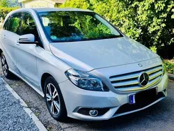 Grau Gebraucht 2013 Mercedes B180 Van / Kleinbus | 12.990 € (Guter Preis)