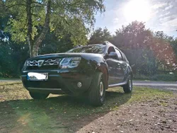 Schwarz Gebraucht 2014 Dacia Duster Lauréate SUV | 6.500 € (Fairer Preis)