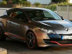 Grau Gebraucht 2010 Renault Mégane Coupé R.S. Coupé | 14.200 €