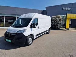 Casablancaweiss (weiß) Gebraucht 2024 Opel Movano Edition Van | 27.490 €