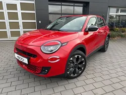 Rot Gebraucht 2023 Fiat 600 Red SUV | 24.490 € (Guter Preis)