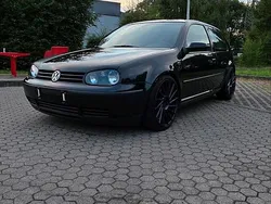 Schwarz Gebraucht 2002 VW Golf IV GTI Kleinwagen | 3.000 € (Fairer Preis)