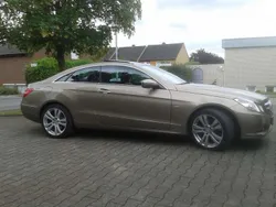 Beige Gebraucht 2009 Mercedes 350 Coupé | 19.500 €