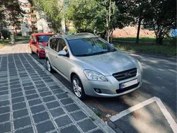 Grau Gebraucht 2009 Kia Ceed EX Kombi | 3.400 € (Superpreis)