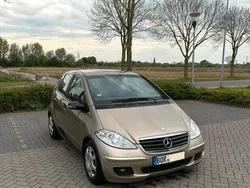 Beige Gebraucht 2005 Mercedes A180 Limousine | 2.000 € (Fairer Preis)