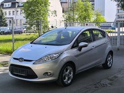 Silber Gebraucht 2010 Ford Fiesta Titanium Kleinwagen | 3.999 € (Fairer Preis)