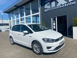 Weiß Gebraucht 2015 VW Golf Sportsvan LOUNGE Van / Kleinbus | 13.700 € (Fairer Preis)