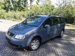 Grau Gebraucht 2004 VW Touran Van / Kleinbus | 5.000 € (Teuer)