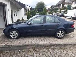 Blau Gebraucht 2002 Mercedes 200 Limousine | 4.300 € (Guter Preis)