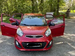 Rot Gebraucht 2012 Kia Picanto Spirit Kleinwagen | 6.500 € (Fairer Preis)