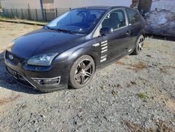 Schwarz metallic Gebraucht 2006 Ford Focus Titanium Kleinwagen | 700 € (Superpreis)