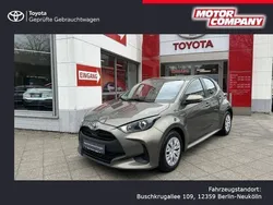 Manganbronze metallic Gebraucht 2021 Toyota Yaris Hybrid Basis Limousine | 18.490 € (Fairer Preis)