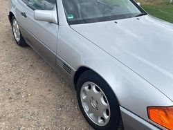 Silber Gebraucht 1993 Mercedes SL300 Cabrio | 42.500 €