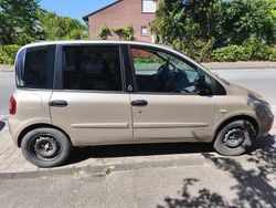 Grau Gebraucht 2010 Fiat Multipla Van / Kleinbus | 1.399 €