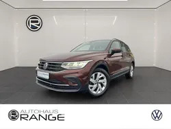 Braun Gebraucht 2021 VW Tiguan Life SUV | 24.480 € (Fairer Preis)