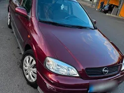 Rot Gebraucht 1998 Opel Astra Limousine | 1.490 €