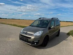 Grau Gebraucht 2015 Citroën Berlingo Shine Van / Kleinbus | 9.900 € (Fairer Preis)
