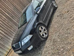 Schwarz Gebraucht 2008 Skoda Octavia Kombi | 3.999 € (Fairer Preis)