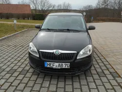 Schwarz Gebraucht 2011 Skoda Fabia Ambition Limousine | 2.700 € (Guter Preis)