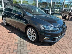 Schwarz Gebraucht 2020 VW Golf VII Highline Limousine | 17.490 € (Fairer Preis)