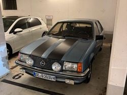 Blau Gebraucht 1982 Opel Rekord S Limousine | 6.000 €