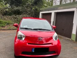 Rot Gebraucht 2009 Toyota iQ Kleinwagen | 3.700 € (Fairer Preis)