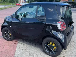 Schwarz Gebraucht 2020 Smart ForTwo Electric Drive Coupé | 8.499 € (Etwas zu teuer)