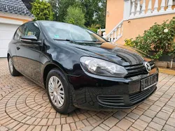 Schwarz Gebraucht 2009 VW Golf VI Trendline Limousine | 3.999 € (Fairer Preis)