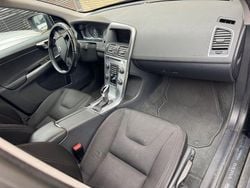 Schwarz Gebraucht 2017 Volvo XC60 Kinetic SUV | 10.999 € (Guter Preis)