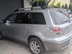 Silber Gebraucht 2005 Mitsubishi Outlander Invite SUV | 3.450 € (Fairer Preis)