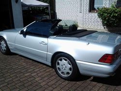 Silber Gebraucht 1993 Mercedes SL320 Cabrio | 19.500 €