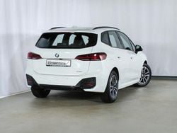 Weiss Gebraucht 2025 BMW 218 Active Tourer M Sport Van / Kleinbus | 32.460 € (Guter Preis)