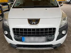 Weiß Gebraucht 2012 Peugeot 3008 SUV | 4.490 € (Guter Preis)
