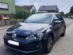 Grau Gebraucht 2016 VW Golf VII Limousine | 9.500 € (Guter Preis)
