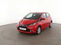 Rot Gebraucht 2018 Toyota Aygo X-play Kleinwagen | 12.770 € (Teuer)