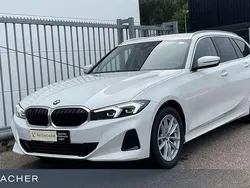 Alpinweiß uni Gebraucht 2024 BMW 318 Efficient Dynamics Kombi | 32.949 € (Guter Preis)