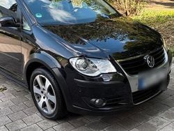 Schwarz Gebraucht 2008 VW Touran Cross Van / Kleinbus | 6.666 € (Fairer Preis)