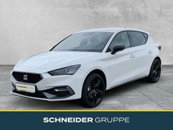 Weiß Neu 2025 Seat Leon Black Edition Limousine | 33.990 € (Teuer)