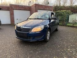 Blau Gebraucht 2014 Skoda Fabia Kombi | 5.590 € (Guter Preis)