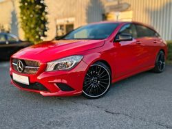 Rot Gebraucht 2015 Mercedes CLA180 Shooting Brake AMG Kombi | 18.250 € (Fairer Preis)