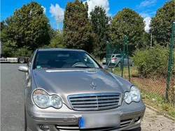 Gold Gebraucht 2006 Mercedes C180 Limousine | 5.300 € (Fairer Preis)