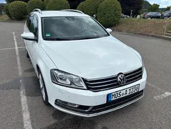 Weiß Gebraucht 2013 VW Passat Comfortline Limousine | 9.499 €