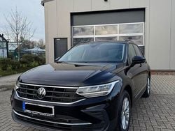 Schwarz Gebraucht 2023 VW Tiguan Life SUV | 30.890 € (Guter Preis)