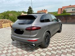 Schwarz Gebraucht 2016 Porsche Cayenne Platinum Edition SUV | 38.000 € (Teuer)