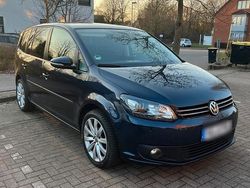 Blau Gebraucht 2015 VW Touran Van / Kleinbus | 7.800 € (Teuer)