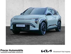 Grün Gebraucht 2025 Kia EV3 4 SUV | 38.190 € (Fairer Preis)