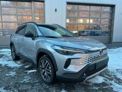 Grau Neu 2026 Toyota Corolla Cross Style SUV | 35.690 € (Fairer Preis)