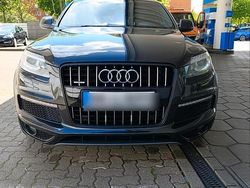 Grau Gebraucht 2010 Audi Q7 S-Line SUV | 12.000 € (Guter Preis)