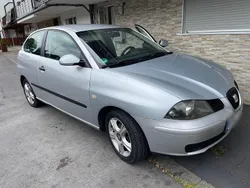 Silber Gebraucht 2004 Seat Ibiza Kleinwagen | 1.580 € (Etwas zu teuer)