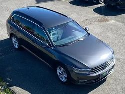 Mangangrau Gebraucht 2022 VW Passat Kombi | 22.880 € (Fairer Preis)